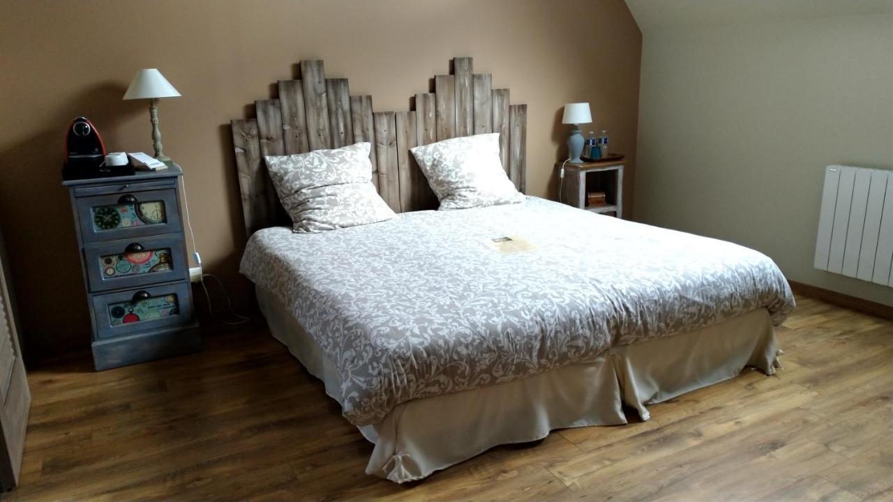 Les Trois Provinces Bed and Breakfast Couffy Exteriör bild