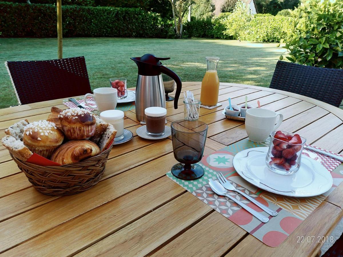 Les Trois Provinces Bed and Breakfast Couffy Exteriör bild