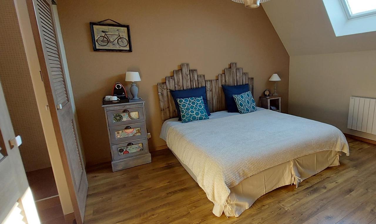 Les Trois Provinces Bed and Breakfast Couffy Exteriör bild